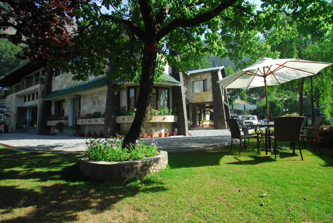 Shervani Hilltop Resort Nainital Exterior foto