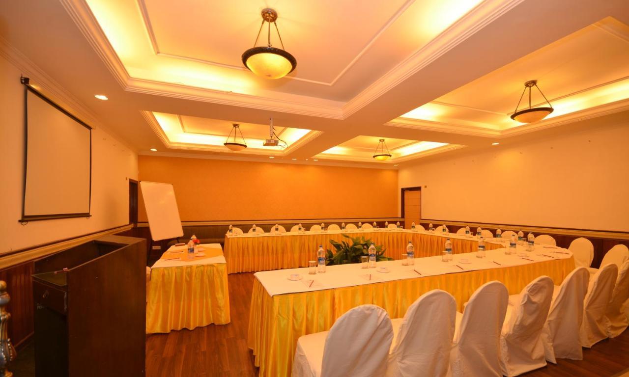 Shervani Hilltop Resort Nainital Exterior foto