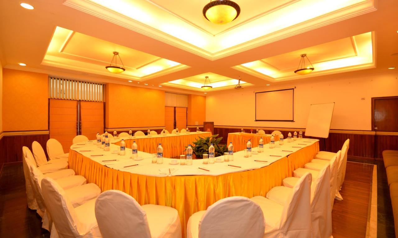 Shervani Hilltop Resort Nainital Exterior foto