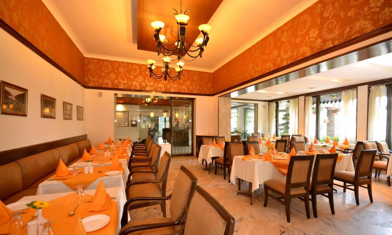 Shervani Hilltop Resort Nainital Exterior foto